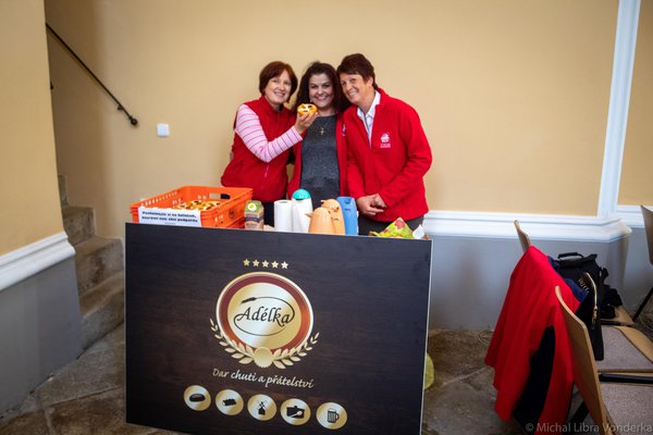 den charity 27092019 (2)