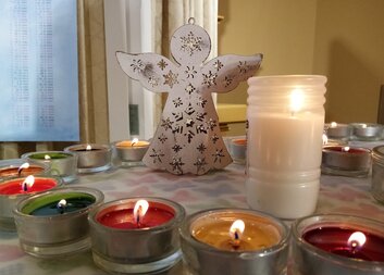 Kalvárii již podesáté prozáří svíčky za zesnulé děti