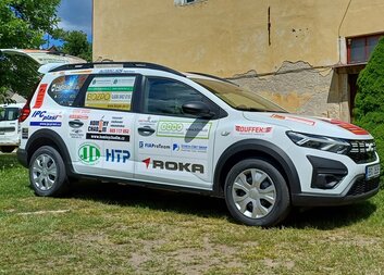 Charitní pracoviště v Kamenici nad Lipou má nový sociální automobil